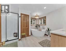 2207 SOUTH MIDDLE ROAD - 29