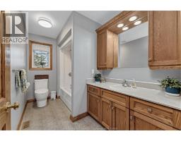 2207 SOUTH MIDDLE ROAD - 35