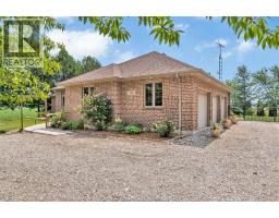 2207 SOUTH MIDDLE ROAD - 5
