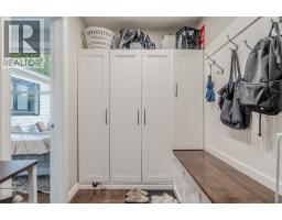 805 Roselawn DRIVE - 22