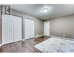 1329 FOSTER AVENUE - 17