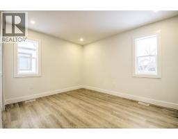 576 ELINOR - 16