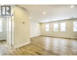576 ELINOR - 22