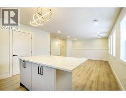 576 ELINOR - 28