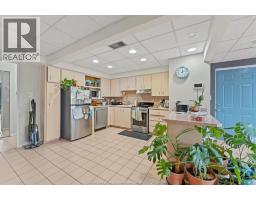 552-554 PITT STREET West - 28