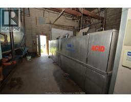 325 Talbot Street W - 8