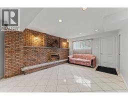 1116 SUMACH CRESCENT - 21