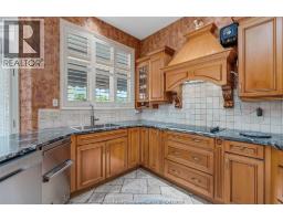 490 SHOREVIEW - 23