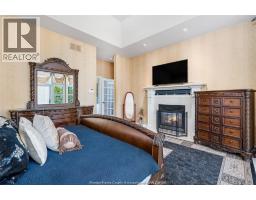490 SHOREVIEW - 33
