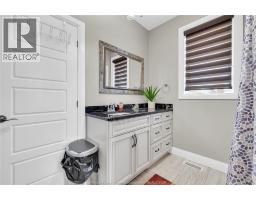 498 SACRED HEART DRIVE - 25