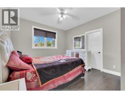 498 SACRED HEART DRIVE - 27