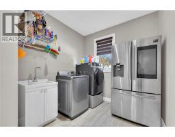 498 SACRED HEART DRIVE - 29