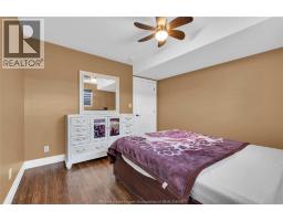 498 SACRED HEART DRIVE - 41