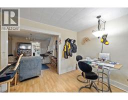 1068 ST. LUKE - 3