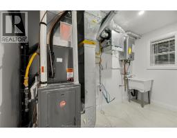 665 ALEXANDRINE STREET - 28