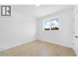 88 GRAF STREET - 25