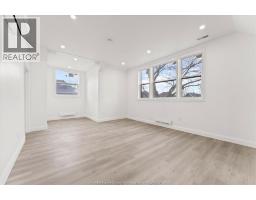 702 PIERRE - 14