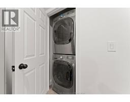 702 PIERRE - 23