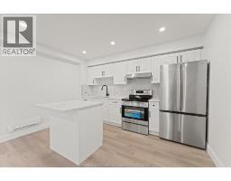 702 PIERRE - 28