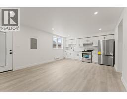 702 PIERRE - 37
