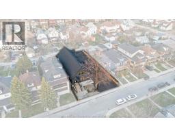 702 PIERRE - 46