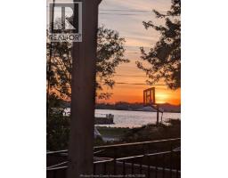 7505 Riverside DRIVE East - 37