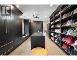 7566 HOWARD AVENUE - 20