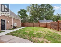7566 HOWARD AVENUE - 44