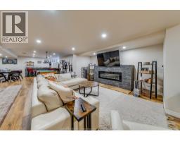 846 PARK - 35