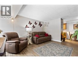 6523 THORNBERRY UnitNo. 331 - 9