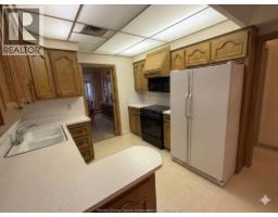 4470 RIVERSIDE DRIVE - 11