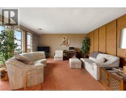 4470 RIVERSIDE DRIVE - 13