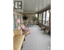 4470 RIVERSIDE DRIVE - 18