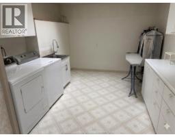 4470 RIVERSIDE DRIVE - 25