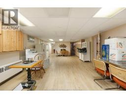 4470 RIVERSIDE DRIVE - 26