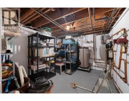 4470 RIVERSIDE DRIVE - 29