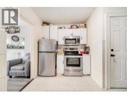 2251-53 HOWARD AVENUE - 17
