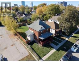 531 LANGLOIS AVENUE - 22