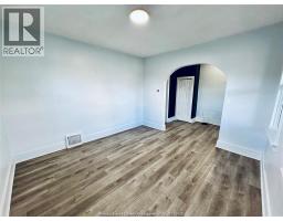 531 LANGLOIS AVENUE - 9