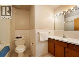 4675 HURON CHURCH LINE - 20