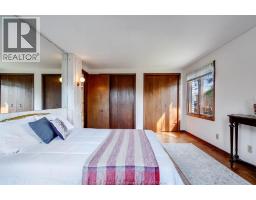 3770 Huntington - 26