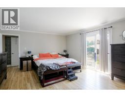 325 MCCURDY - 17