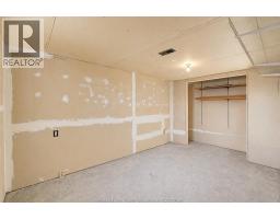 206-208 Arthur STREET North - 36