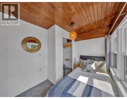 32 PULLEY ROAD - 32