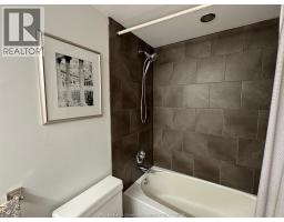 3601 RIVERSIDE DRIVE East UnitNo. 906 - 25