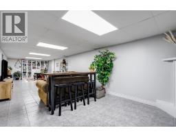 1654 Fairlea CRESCENT - 27
