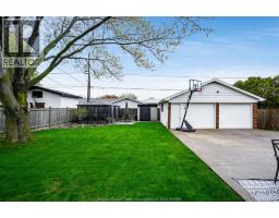 1654 Fairlea CRESCENT - 39