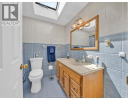 1787 St. Clair ROAD - 35