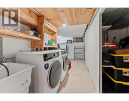 3086 AVONDALE AVENUE - 32