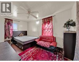 1205 OAK AVENUE - 12